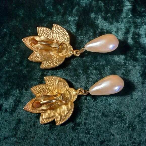 Coraline Made in USA designer runway earrings faux pearl large 3 inches by 1 1/2 - Picture 2 of 10